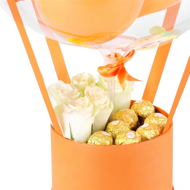 Beyaz Gül ve Ferrerolu Turuncu Balon Kutusu