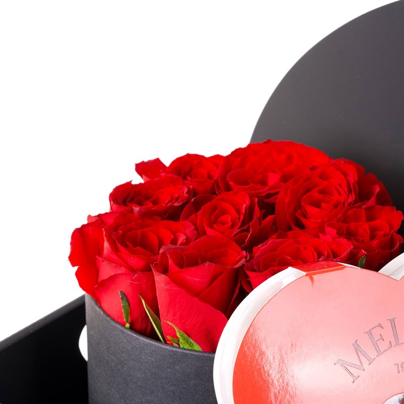 Şımarık Ahşap Tepside Kırmızı Güller, Ayıcık ve Kalp Çikolata