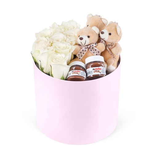 Yuvarlak Büyük Pembe Kutuda Nutella ve Ayıcıklı Beyaz Gül