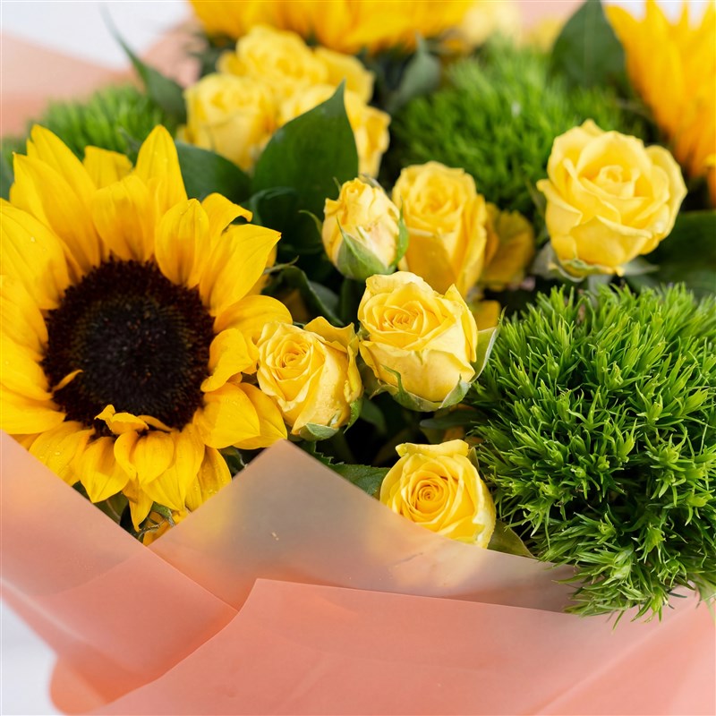 Ayçiçeği ve Sarı Çardak Gül Buketi - Bahariye Çardak