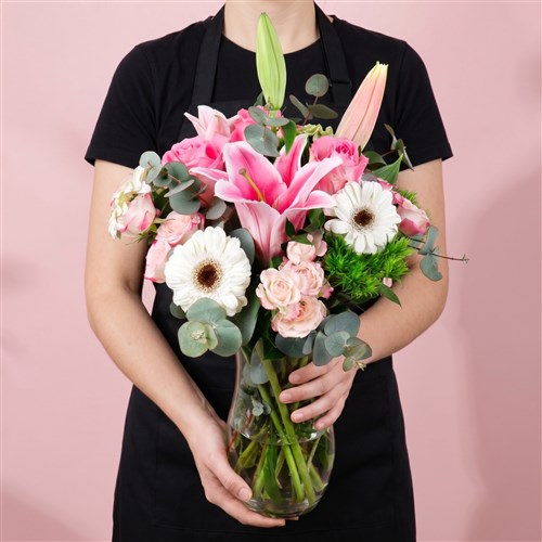 Pembe Lilyum ve Gerbera Aranjmanı Pretty Rose