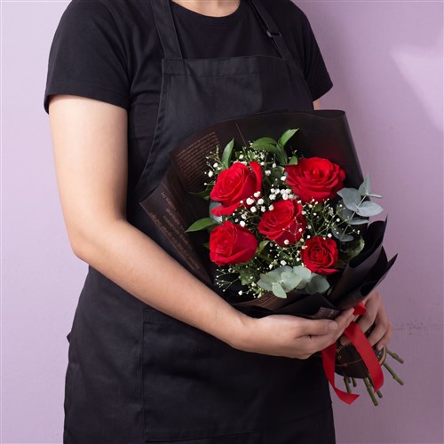 5 li Kırmızı Gül Buketi Nilüfer Siyah