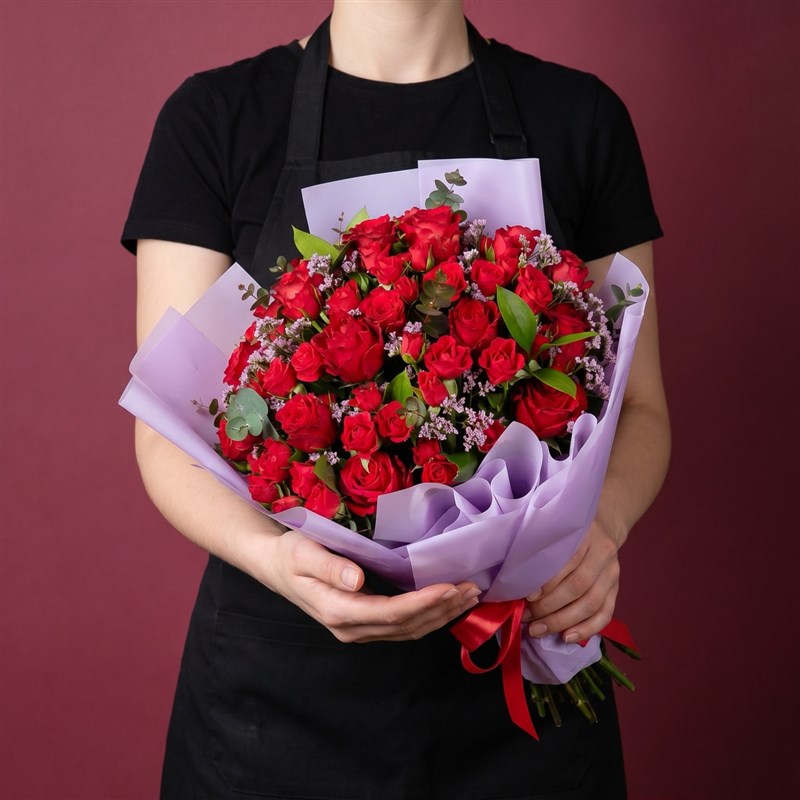 Red Bouquet Lovers