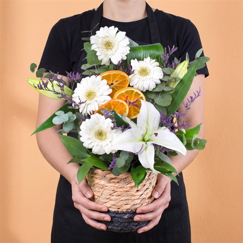 Sepette Gerbera Aranjmanı Balat Beyaz
