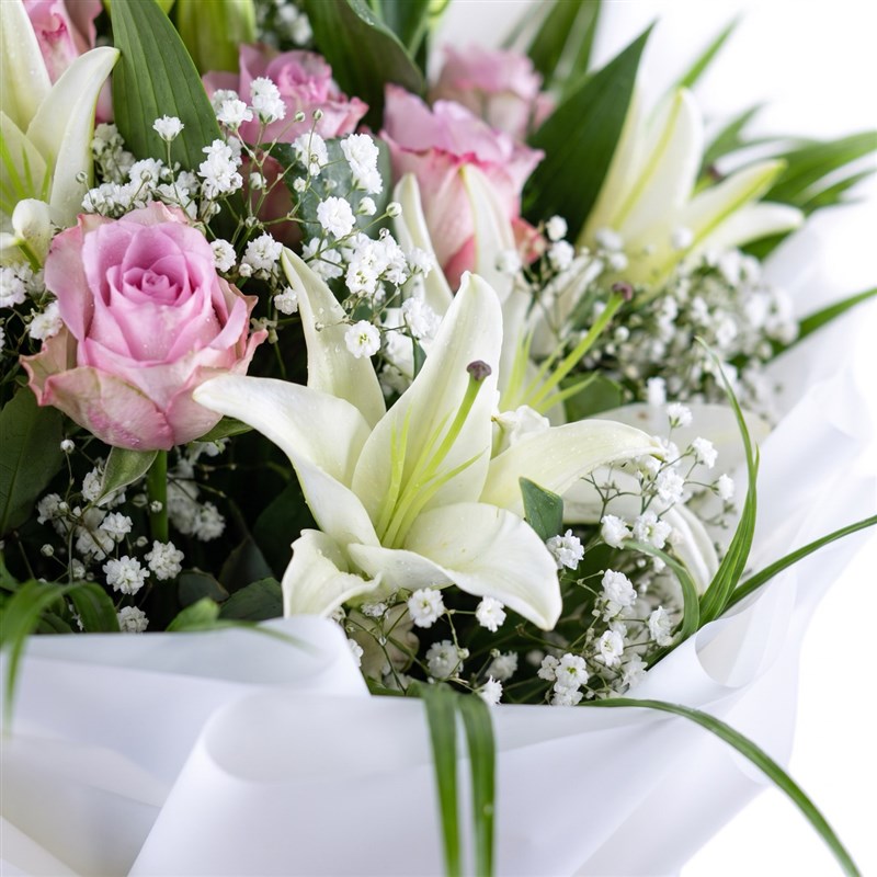Premium Elegance Beyaz Lilyum Buketi