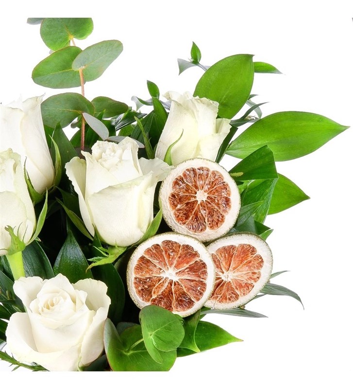 Beyaz Gül Aranjmanı Çıralı