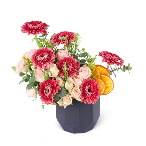 Seramik Saksıda Gerbera ve Çardak Gül Aranjmanı